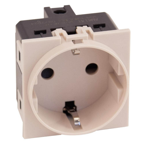 Купить Механизм розетки с заземлением со шторками винтовой зажим 16A песочный матовый AM4141 в rum24.ru