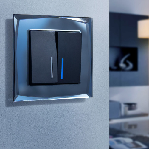 Купить Рамка из стекла на 1 пост Diamant черный в rum24.ru фото: 3