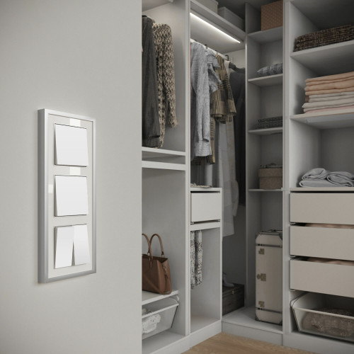 Купить Рамка из металла на 3 поста Baguette белый/серебро в rum24.ru фото: 4