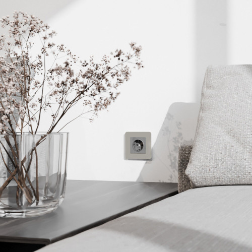 Купить Рамка из поликарбоната на 1 пост Split дымчатый/белый, soft-touch в rum24.ru фото: 3