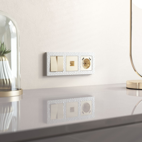 Купить Рамка из поликарбоната на 3 поста Hammer белый в rum24.ru фото: 3