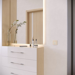 Рамка из металла на 1 пост Platinum шампань