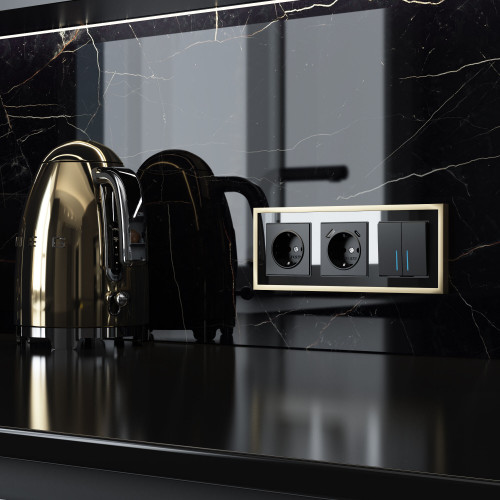 Купить Рамка из металла на 3 поста Baguette черный/латунь в rum24.ru фото: 2