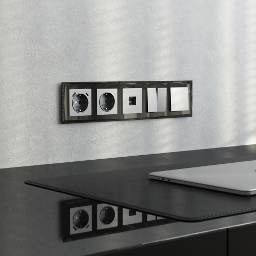 Купить Рамка из стекла на 5 постов Diamant черный в rum24.ru фото: 3