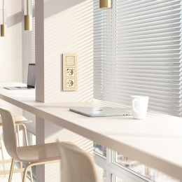 Рамка из металла на 3 поста АluMax шампань алюминий