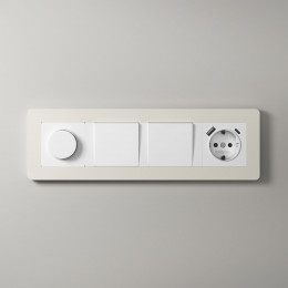 Рамка из поликарбоната на 4 поста Split айвори/белый, soft-touch