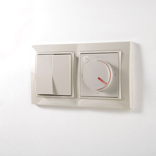 Купить Рамка из поликарбоната на 2 поста Snabb Basic слоновая кость в rum24.ru фото: 2