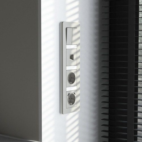 Купить Рамка из поликарбоната на 4 поста Split дымчатый/белый, soft-touch в rum24.ru фото: 4