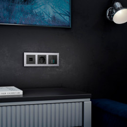 Рамка из поликарбоната на 3 поста Hammer серебряный