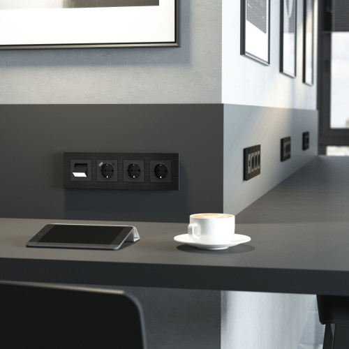 Купить Рамка из металла на 4 поста АluMax черный алюминий в rum24.ru фото: 3