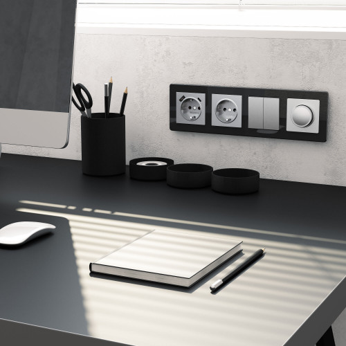 Купить Рамка из акрила на 4 поста Acrylic черный в rum24.ru фото: 2