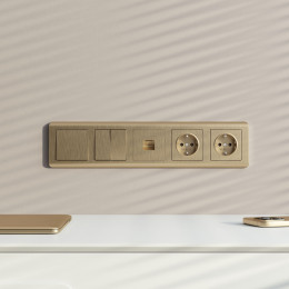 Рамка из поликарбоната на 5 постов Stream шампань