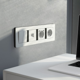 Рамка из поликарбоната на 4 поста Split белый/черный, soft-touch