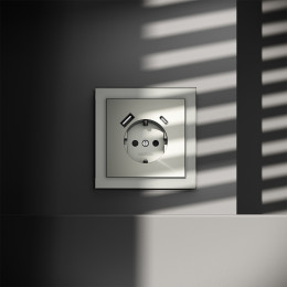 Розетка встраиваемая VOLTUM S70 с заземлением и защитными шторками, с USB, A+С, (сталь) VLS040505