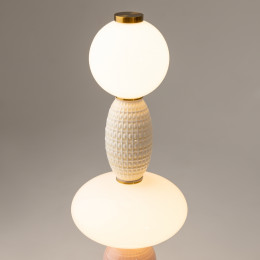 Настольный светильник Adore