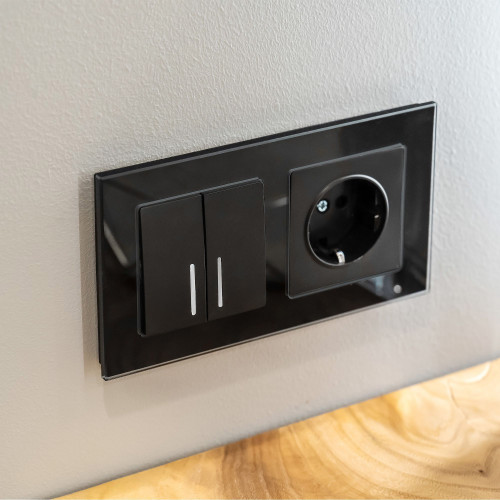 Купить Рамка из стекла на 2 поста Favorit черный в rum24.ru фото: 7