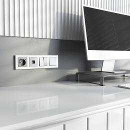 Рамка из поликарбоната на 4 поста Hammer белый