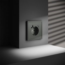 Розетка встраиваемая VOLTUM S70 с заземлением и защитными шторками, с USB, A+С, (титан) VLS040506