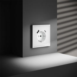 Розетка встраиваемая VOLTUM S70 с заземлением и защитными шторками, с USB, A+С, (белый матовый) VLS040502