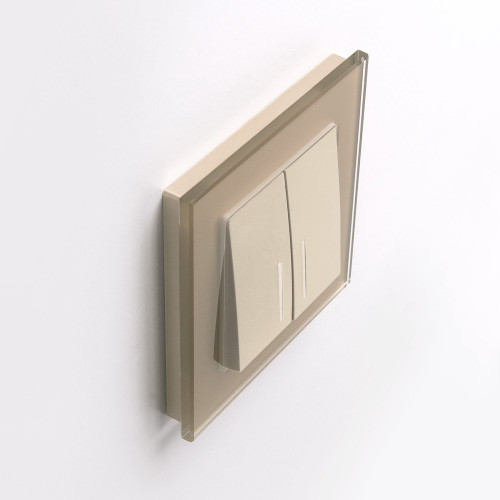 Купить Рамка из стекла на 1 пост Favorit шампань в rum24.ru фото: 4