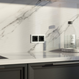 Рамка из стекла на 2 поста Favorit белый матовый