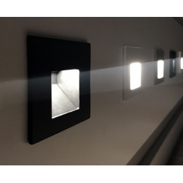 Подсветка ступеней лестницы ITALLINE DL 3019 black