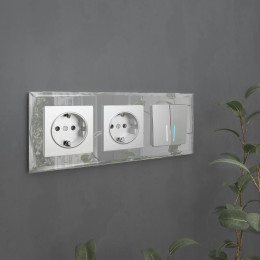 Рамка из стекла на 3 поста Diamant зеркальный