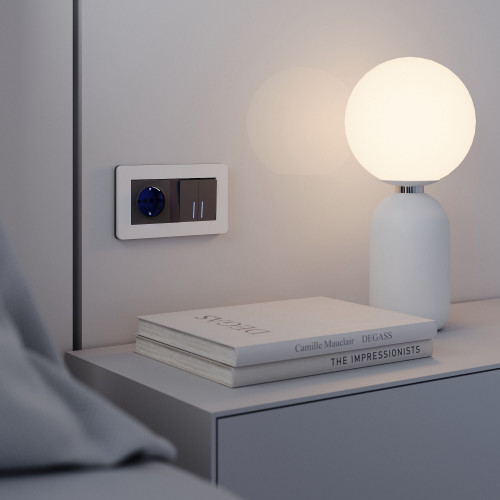 Купить Рамка из поликарбоната на 2 поста Split белый/черный, soft-touch в rum24.ru фото: 2