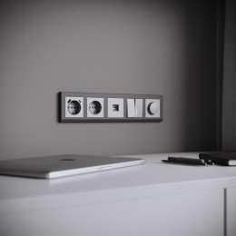 Рамка из поликарбоната на 5 постов Stark графит матовый