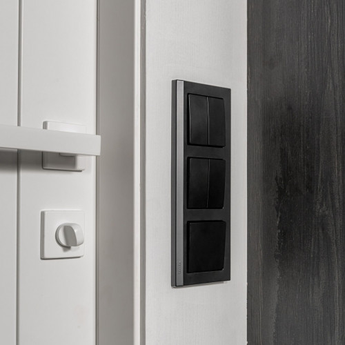 Купить Рамка из поликарбоната на 3 поста Stark черный в rum24.ru фото: 5