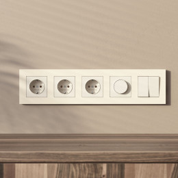 Рамка из поликарбоната на 5 постов Slab айвори софт