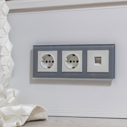 Купить Рамка из стекла на 3 поста Favorit серый в rum24.ru фото: 4