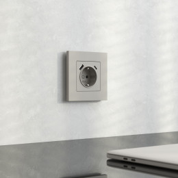 W0012917/ Рамка на 1 пост Slab (дымчатый софт)