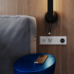 Рамка стеклянная VOLTUM S70 на 4 поста, (белый,матовый,стекло) VLS110402