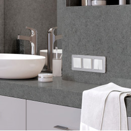 Рамка из металла на 3 поста Platinum алюминий