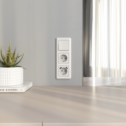 Рамка из поликарбоната на 3 поста Stream перламутровый