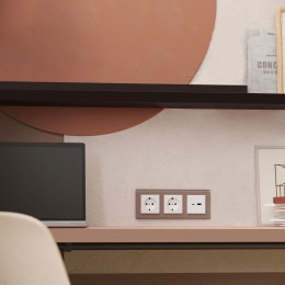 Рамка из стекла на 3 поста Favorit латте