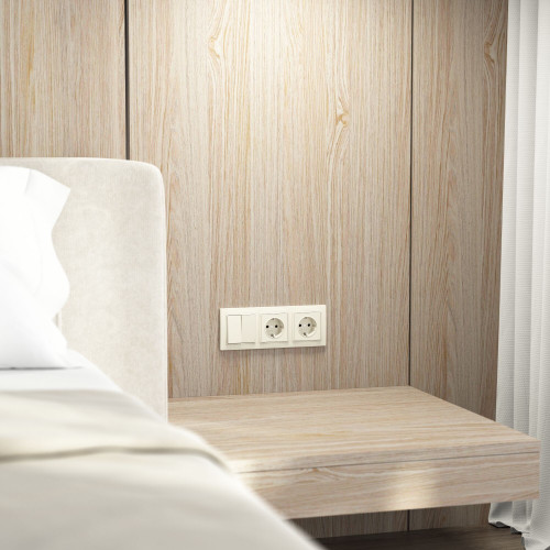 Купить Рамка из поликарбоната на 3 поста Snabb Basic слоновая кость в rum24.ru фото: 4