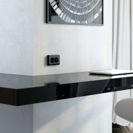 Рамка из поликарбоната для двойной розетки Stark черный