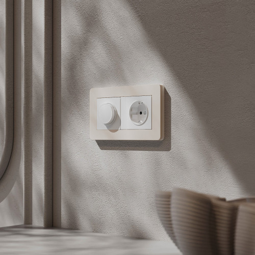 Купить Рамка из поликарбоната на 2 поста Split айвори/белый, soft-touch в rum24.ru фото: 2