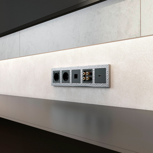 Купить Рамка из поликарбоната на 5 постов Hammer серебряный в rum24.ru фото: 4