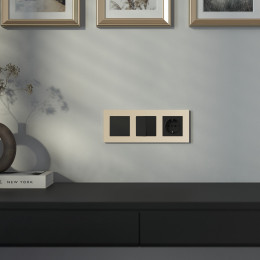 W0032911/ Рамка на 3 поста Slab (шампань софт)