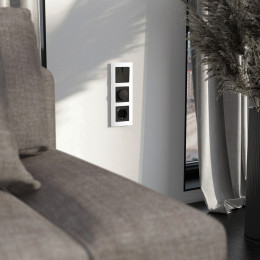 Рамка из стекла на 3 поста Senso белый soft-touch