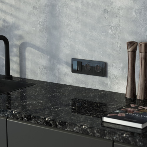 Купить Выключатель двухклавишный проходной с подсветкой (черный акрил) Werkel W1122148 в rum24.ru фото: 5