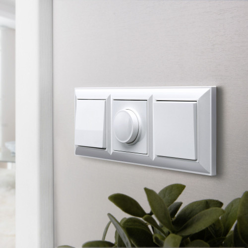 Купить Рамка из пластика на 3 поста Fiore белый в rum24.ru фото: 2