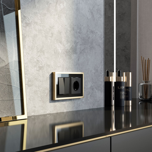 Купить Рамка из металла на 2 поста Baguette черный/латунь в rum24.ru фото: 3