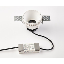 Встраиваемый светильник ITALLINE IT08-8021 white 3000K