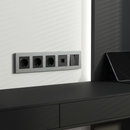 Рамка из поликарбоната на 5 постов Slab серебро софт