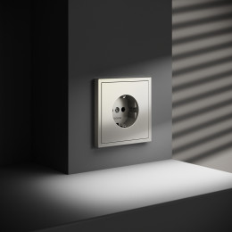 Розетка встраиваемая VOLTUM S70 с заземлением (шелк) VLS040104