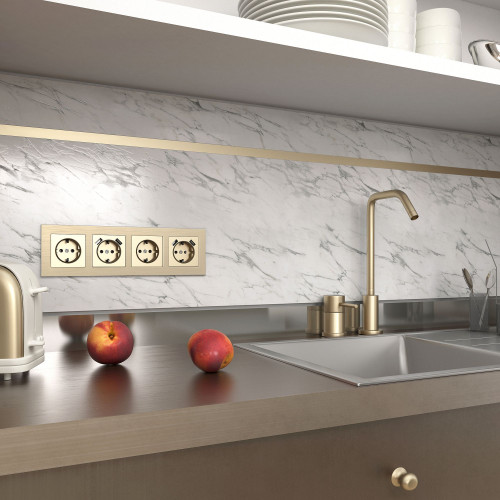 Купить Рамка из металла на 4 поста Аluminium шампань алюминий в rum24.ru фото: 2